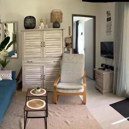 Situation Ideale - Proche Et Village Naturiste - Centre Port A 2 Pas - Plain Pied, Avec Parking 펜션 *