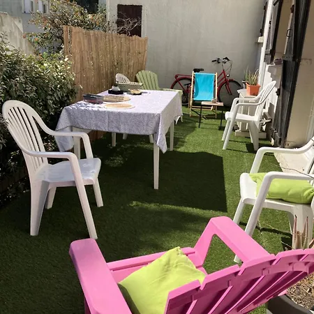 T3 Sous Les Pins Holiday home *