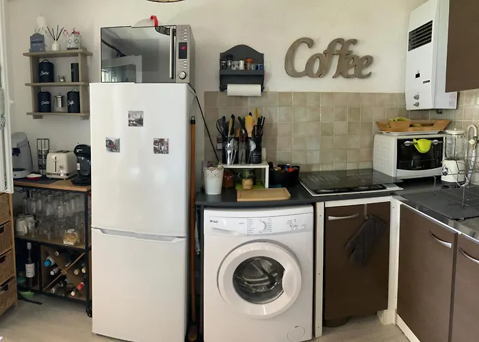 Situation Ideale - Proche Et Village Naturiste - Centre Port A 2 Pas - Plain Pied, Avec Parking Agde